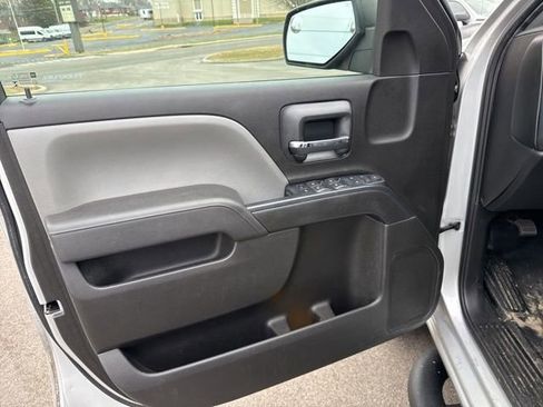 Used 2018 Chevrolet Silverado 1500 Custom w/ Rally 1 Edition image 18