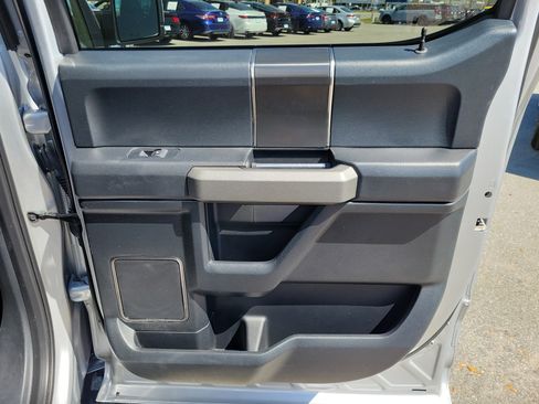 Used 2019 Ford F150 Raptor w/ Equipment Group 802A Luxury image 26