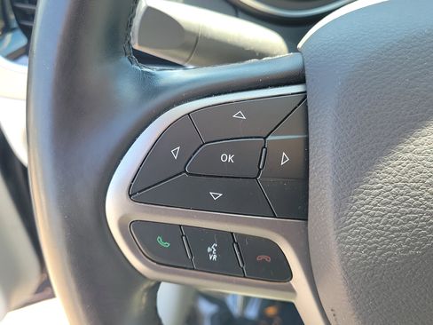 Used 2020 Jeep Cherokee Limited w/ Trailer Tow Group image 29