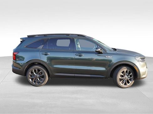 Certified 2023 Kia Sorento X-Line EX AWD/4WD image 3