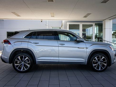 New 2026 Volkswagen Atlas Cross Sport SEL Premium R-Line AWD/4WD image 3