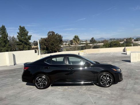 Used 2025 Nissan Sentra SR image 34