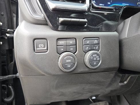 Used 2025 Chevrolet Silverado 3500 High Country w/ High Country Premium Package AWD/4WD image 22