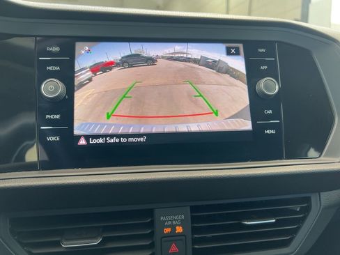 Certified 2024 Volkswagen Jetta SEL image 27