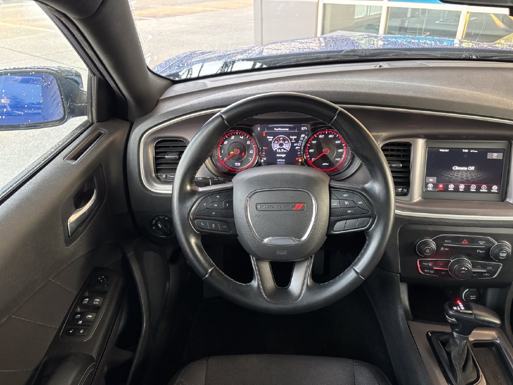 Used 2022 Dodge Charger SXT w/ Blacktop Package RWD image 10