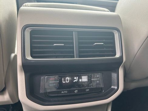 New 2026 Volkswagen Atlas SE FWD image 45