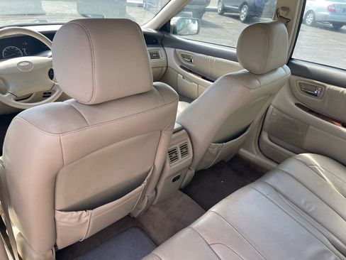 Used 2000 Toyota Avalon XLS FWD image 14
