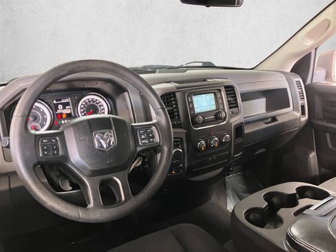 Used 2019 RAM 1500 Express w/ Express Value Package AWD/4WD image 10