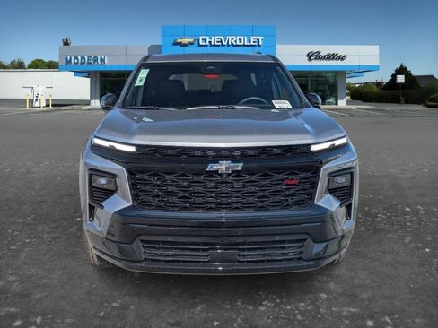 New 2026 Chevrolet Traverse RS image 2