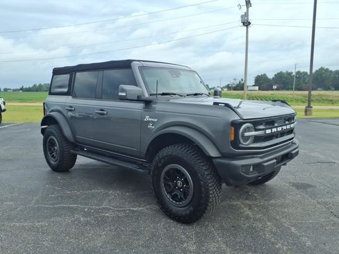 Used 2022 Ford Bronco Outer Banks w/ Sasquatch Package AWD/4WD image 7