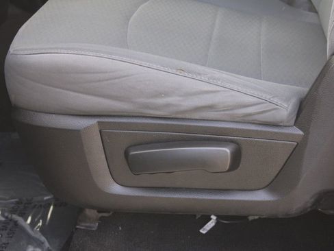 Used 2015 RAM 1500 Express image 15