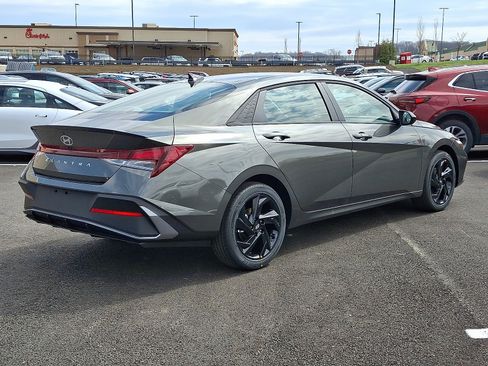 New 2026 Hyundai Elantra Sport FWD image 4