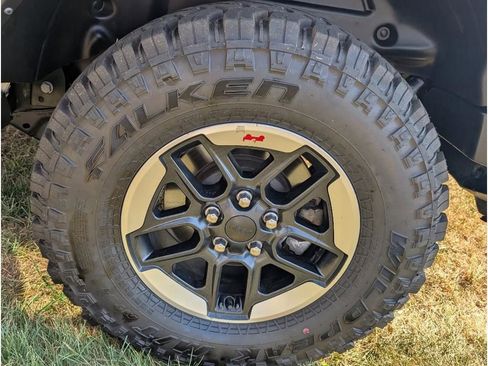 Used 2022 Jeep Wrangler Rubicon w/ Cold Weather Group image 23