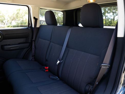 Used 2011 Dodge Nitro Heat AWD/4WD image 8