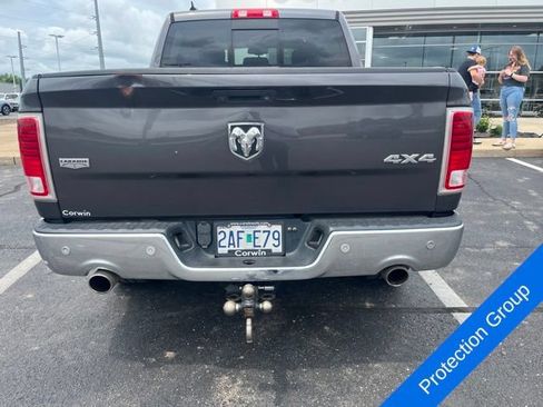 Used 2017 RAM 1500 Laramie w/ Convenience Group AWD/4WD image 7