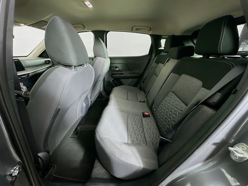 Used 2025 Nissan Kicks SV image 26