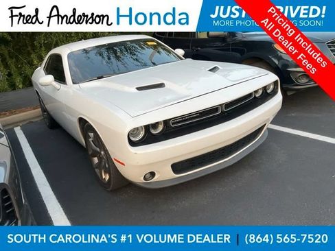 Used 2016 Dodge Challenger SXT Plus RWD image 1