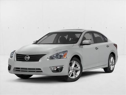 Used 2013 Nissan Altima 2.5 SL w/ Technology Pkg