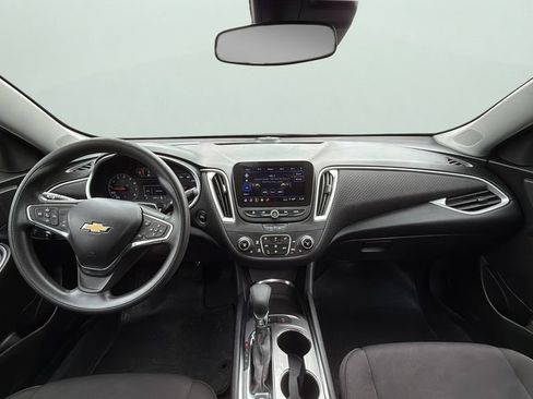 Used 2024 Chevrolet Malibu LT FWD image 18