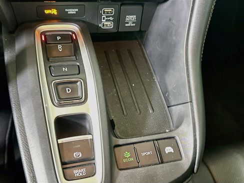 Used 2021 Honda Insight Touring image 22