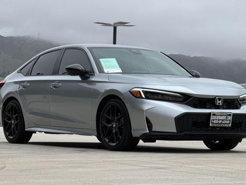 Used 2025 Honda Civic Sport image 6
