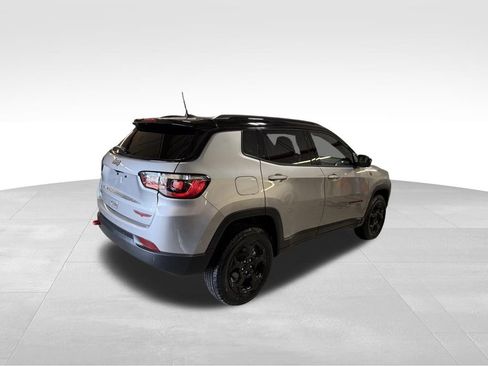 Used 2023 Jeep Compass Trailhawk w/ Trailhawk Convenience Group AWD/4WD image 42