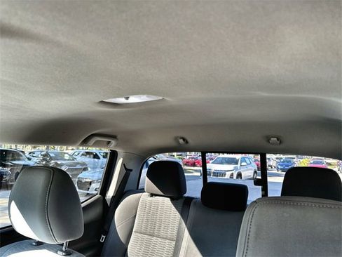 Used 2019 Toyota Tacoma SR image 16