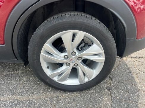 Used 2024 Buick Encore GX Preferred w/ Comfort Package FWD image 11