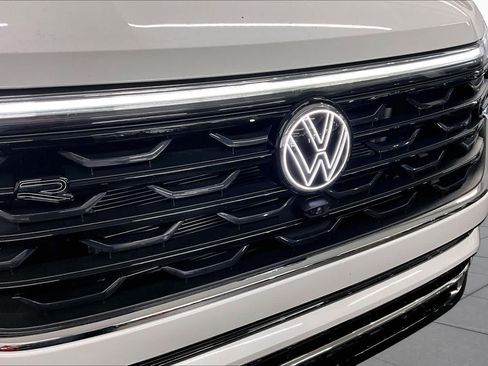 Used 2025 Volkswagen Atlas Cross Sport SEL Premium R-Line AWD/4WD image 29