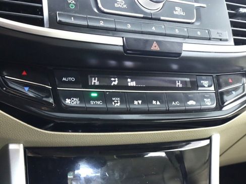 Used 2017 Honda Accord LX image 20