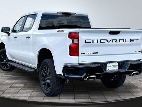 Used 2025 Chevrolet Silverado 1500 Custom Trail Boss w/ LPO, Dark Essentials Package AWD/4WD image 13