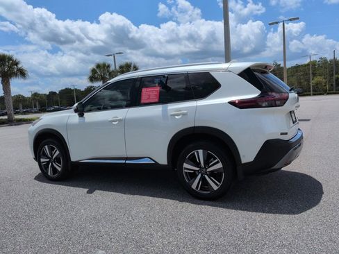 Certified 2022 Nissan Rogue SL w/ SL Premium Package FWD image 6