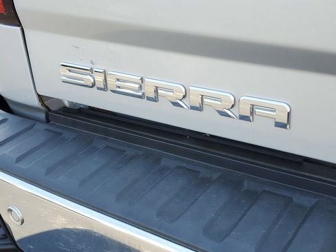 Used 2016 GMC Sierra 1500 SLE w/ SLE Value Package AWD/4WD image 32