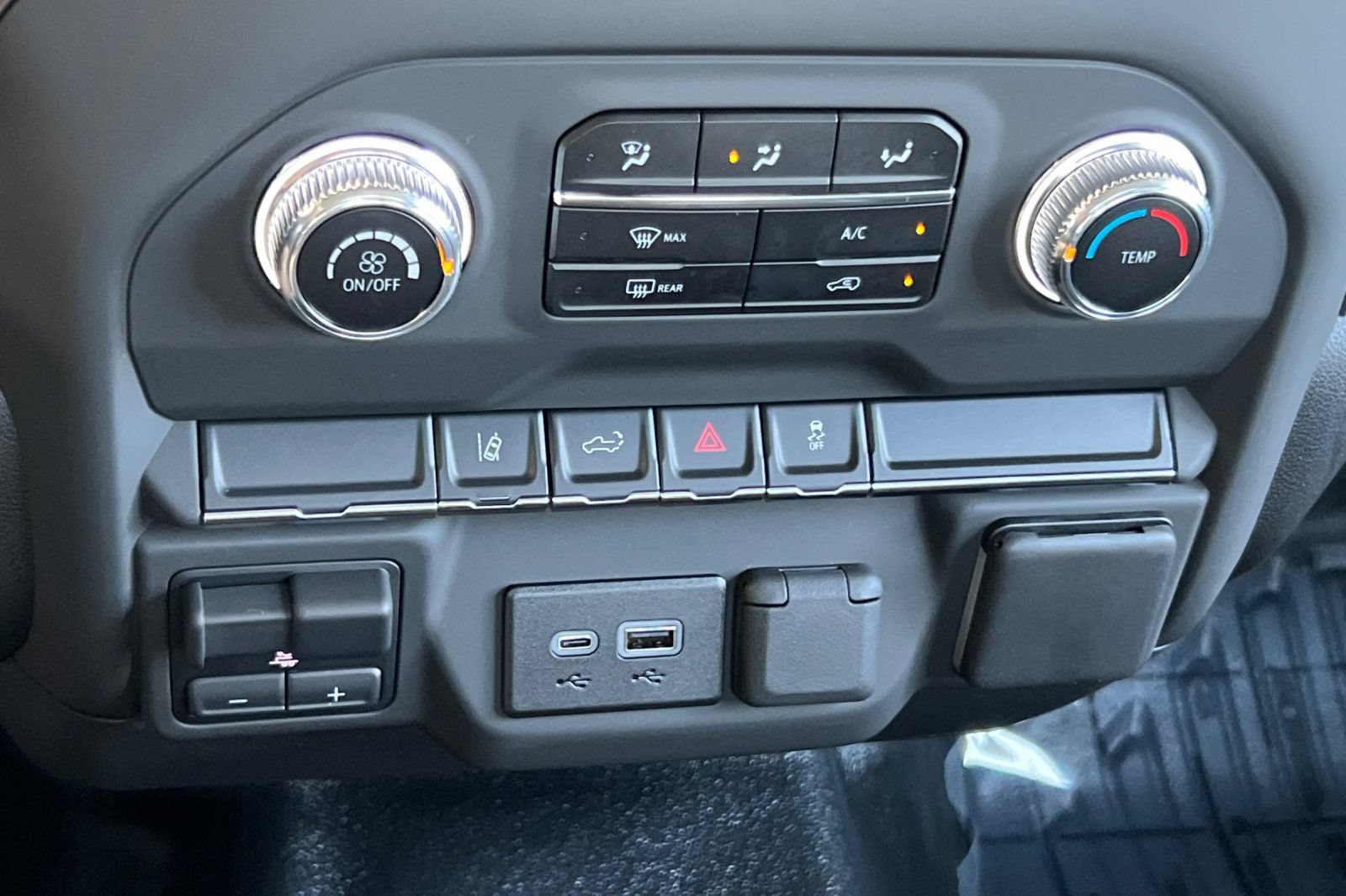 New 2025 GMC Sierra 2500 Pro w/ Convenience Package AWD/4WD image 18