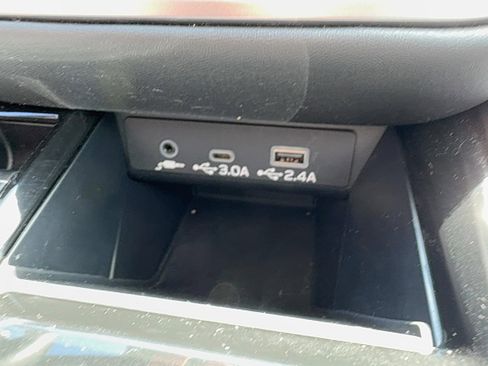 Certified 2024 Subaru Outback Premium image 26