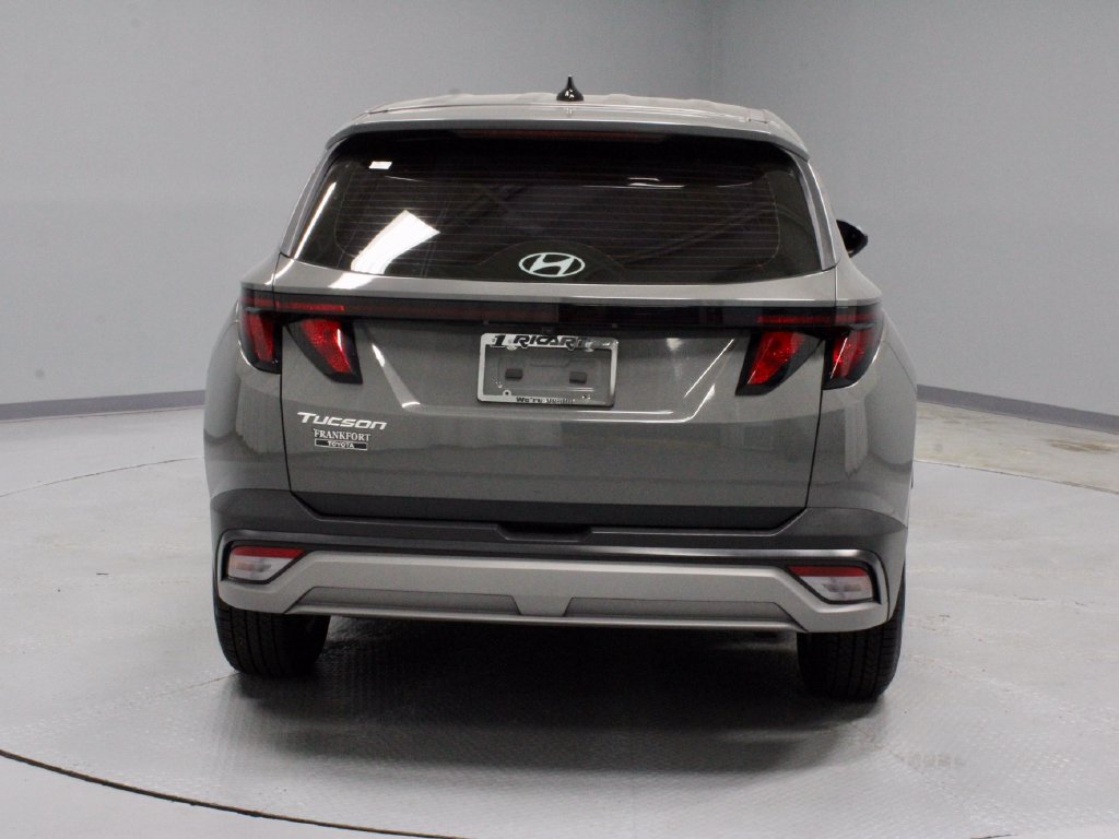 Used 2025 Hyundai Tucson SE FWD image 10