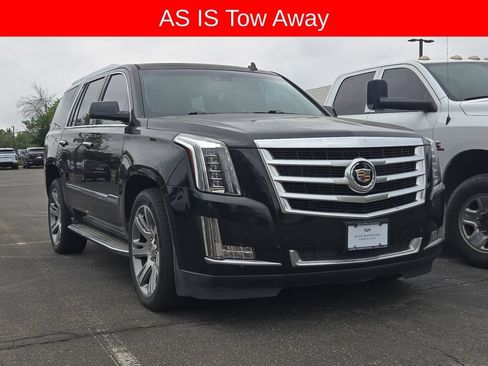 Used 2015 Cadillac Escalade Luxury AWD/4WD image 3