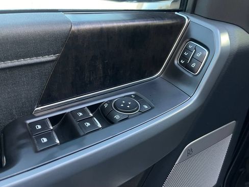 Used 2023 Ford F150 Lariat AWD/4WD image 8