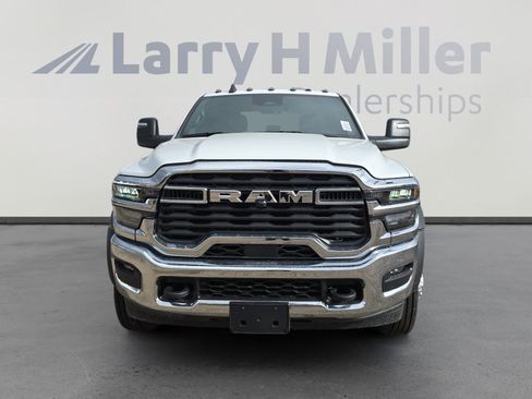 New 2026 RAM 5500 Tradesman w/ Chrome Appearance Group image 9