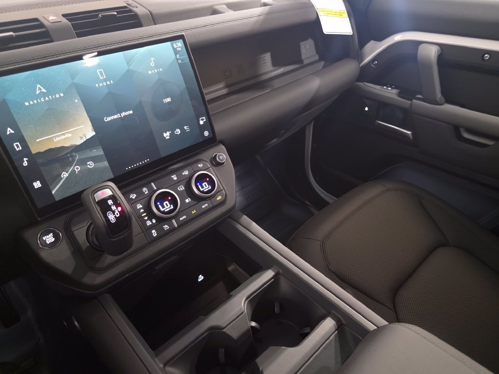 New 2026 Land Rover Defender 110 S AWD/4WD image 30