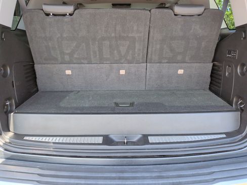 Used 2019 Chevrolet Tahoe Premier RWD image 41