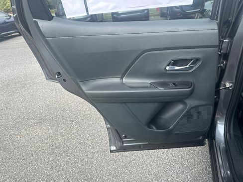 New 2026 Nissan Kicks SR image 21