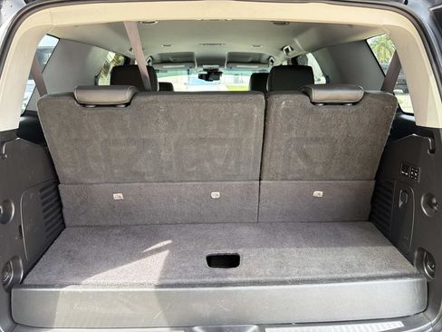 Used 2017 Chevrolet Tahoe Premier RWD image 9
