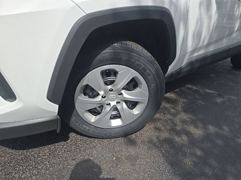 Certified 2023 Toyota RAV4 LE AWD/4WD image 2