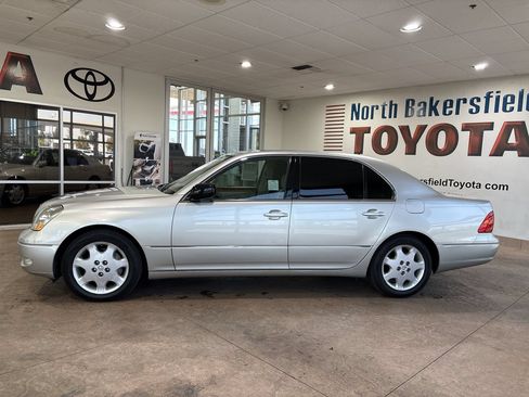 Used 2003 Lexus LS 430 RWD image 7