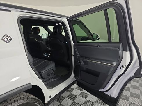 Used 2024 Rivian R1S Adventure AWD/4WD image 19