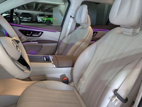 Certified 2023 Mercedes-Benz EQS 580 4MATIC SUV image 17