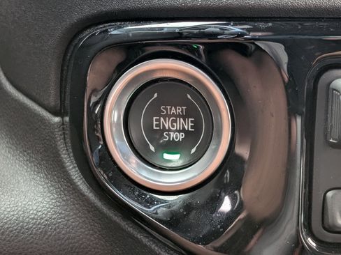 Used 2023 Chevrolet Silverado 1500 High Country w/ Technology Package RWD image 31