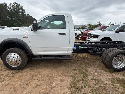 New 2026 RAM 4500 Tradesman w/ Chrome Appearance Group AWD/4WD image 11