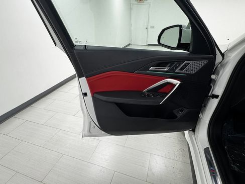 Used 2023 BMW X1 xDrive28i w/ Premium Package image 9